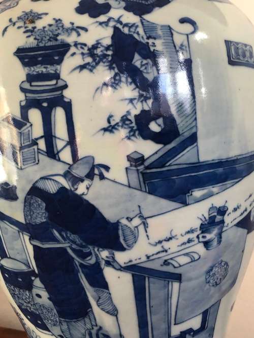 A LARGE 19TH CENTURY CHINESE PORCELAIN VASE WITH STAND (PLS READ CONDITION )