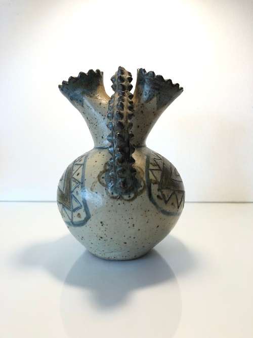 RORKES DRIFT POTTERY SIGNED BY THE ARTIST