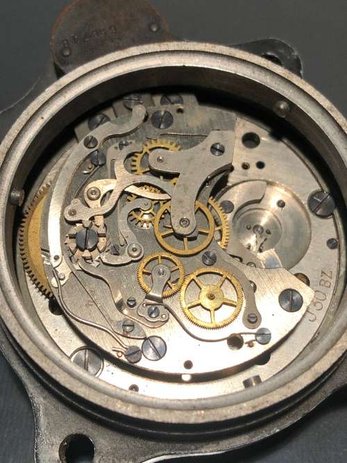 A GERMAN WW2 JUNGHANS J30BZ AIRCRAFT CLOCK ( NON WORKING)