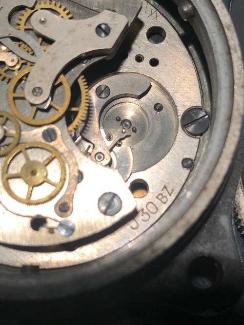 A GERMAN WW2 JUNGHANS J30BZ AIRCRAFT CLOCK ( NON WORKING)