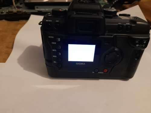 SIGMA SD10 Digital SLR Camera and 24-70mm The camera is working but will sell as is.
