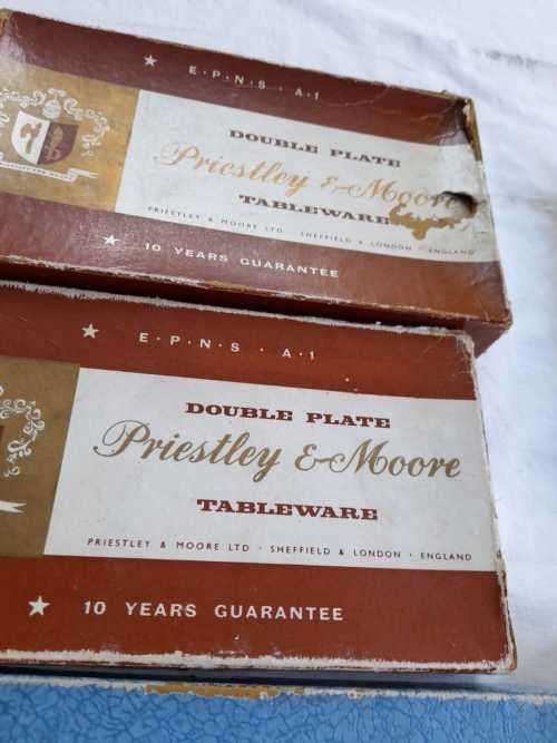 Cutlery from Itely and Vintage Sheffield bone handle cutlery as a lot