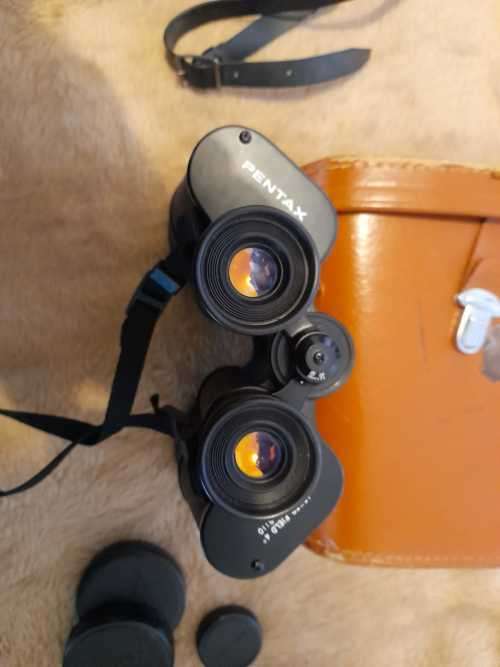 COLLECTION OF 2 VINTAGE ASAHI PENTAX  BINOCULARS IN WORKING ORDER