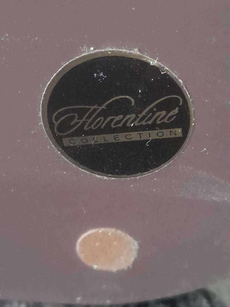 Two 30cm Florentine Collectors items. Sacred Heart of Jesus Statue and Our Lady of Grace from the