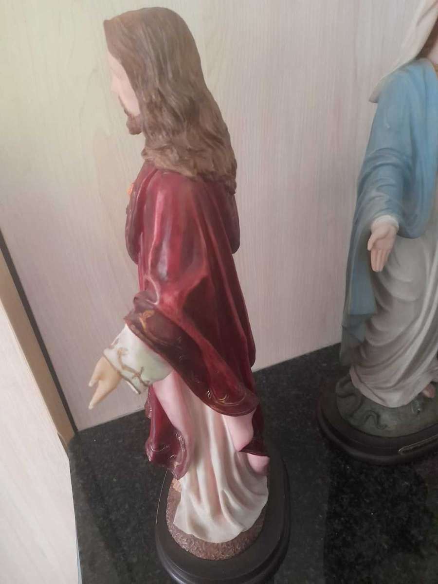 Two 30cm Florentine Collectors items. Sacred Heart of Jesus Statue and Our Lady of Grace from the