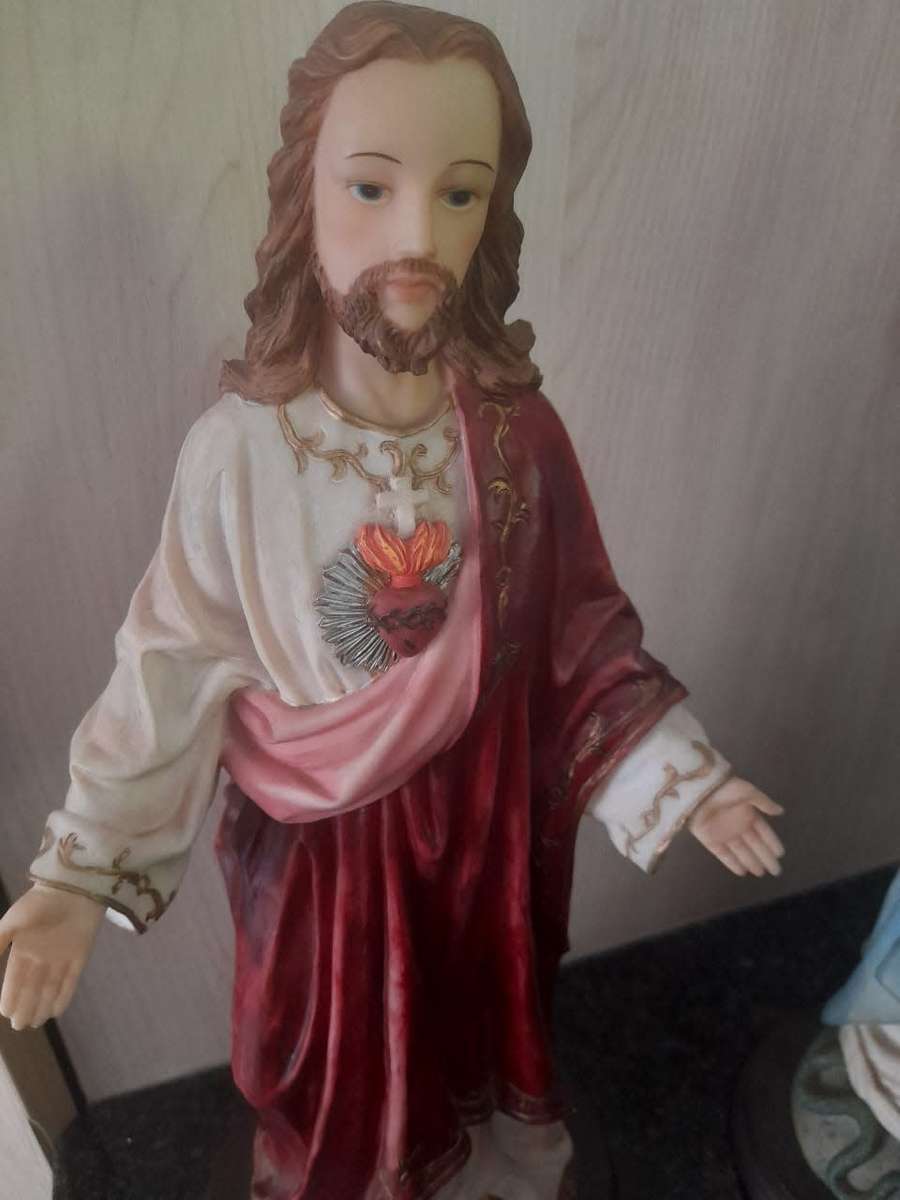 Two 30cm Florentine Collectors items. Sacred Heart of Jesus Statue and Our Lady of Grace from the