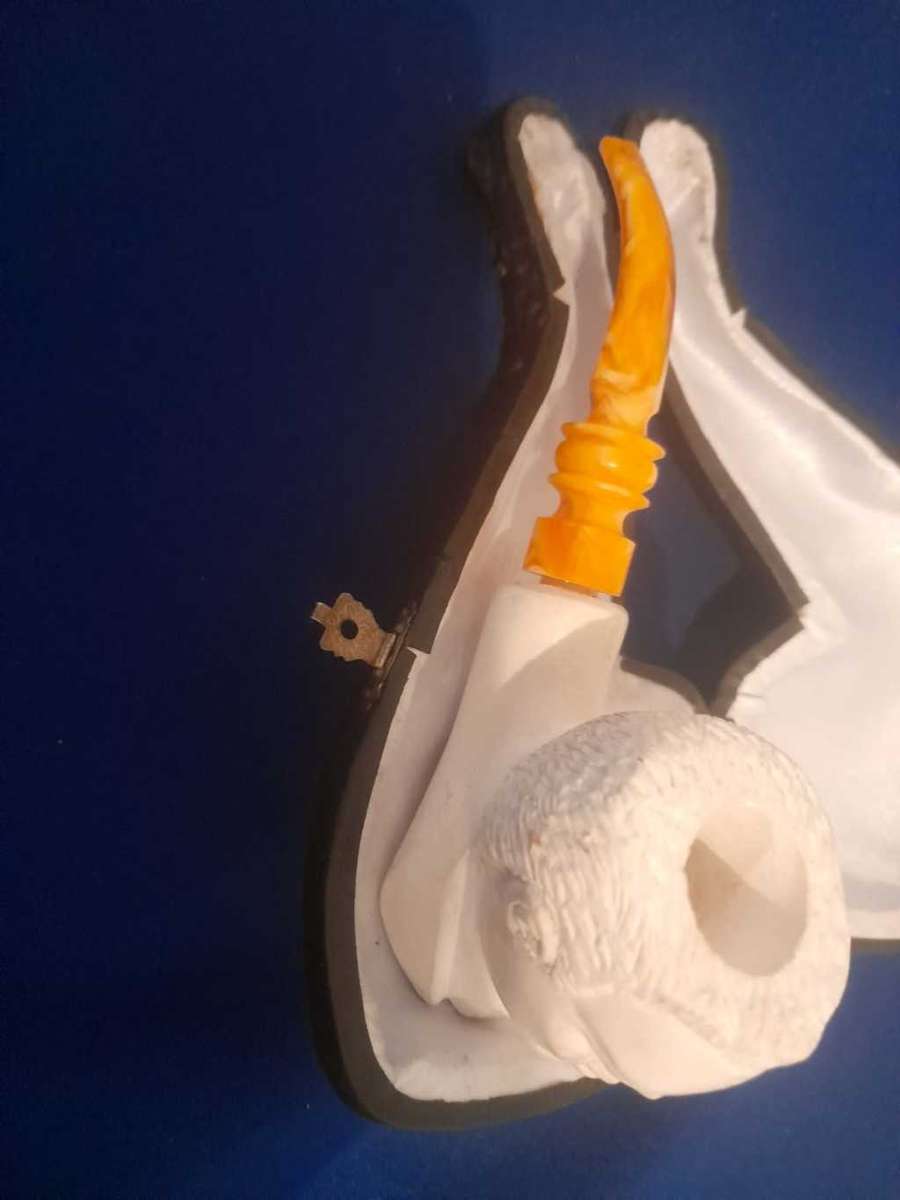 Hand Carved Wood Pipe Old Man Face Unused Original Case small chip at the back