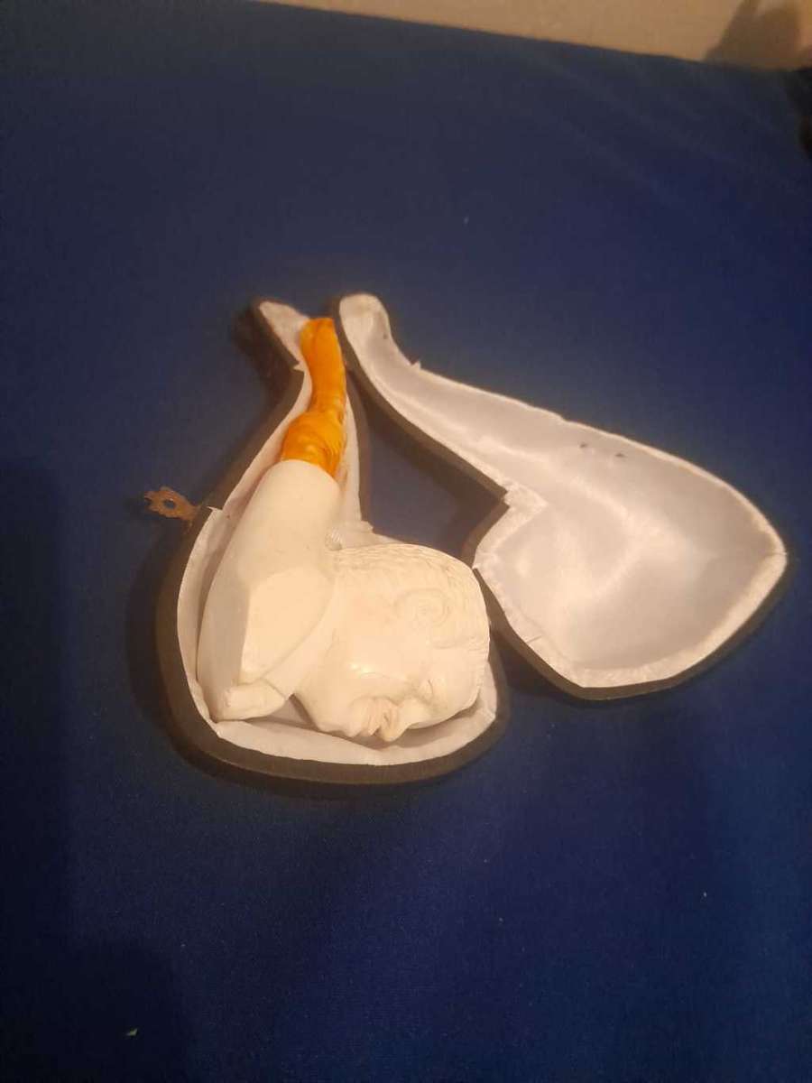 Hand Carved Wood Pipe Old Man Face Unused Original Case small chip at the back