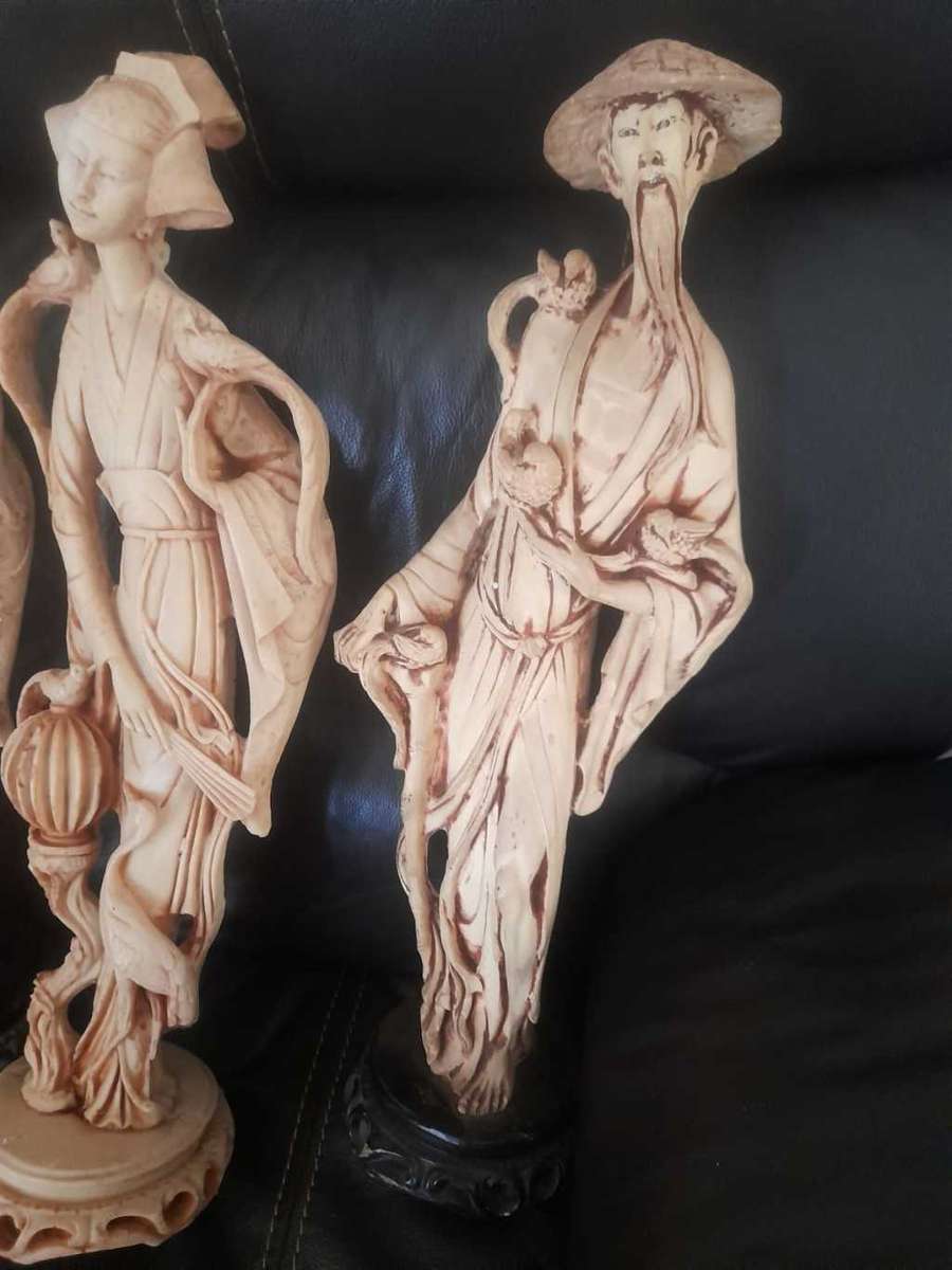 4 Large Figurine - Chinese  - Lots of detail - Height - 48cm and one 40cm sell as a lot