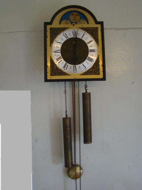 An old weight driven movement and a moon dial mechanism CLOCK Working Shipping R55