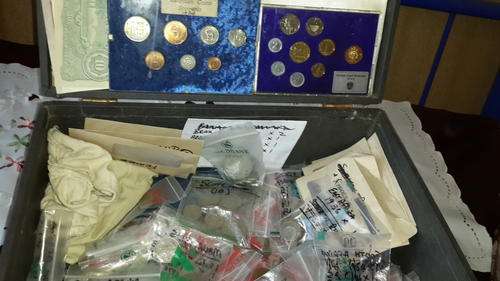 OLD SUITCASE ONE BID FOR THE LOT Huge lot of  world and S.A.  coins. from AN ESTATE