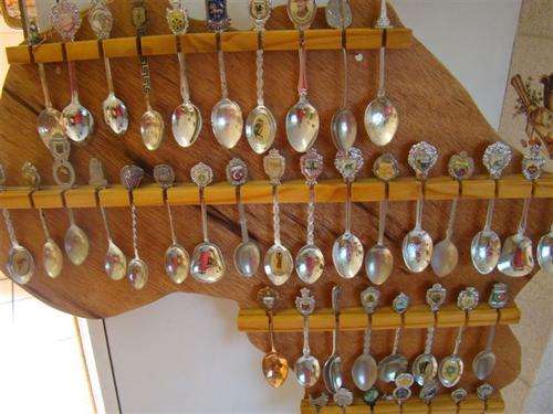 Crested spoons for Africa