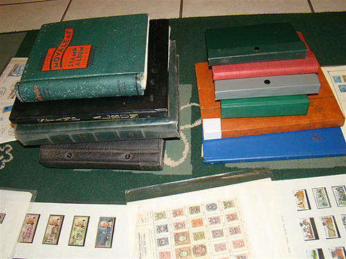 11 Albums Huge Stamp Collection. Many older and better, Harder to Find & Good Catalogue Values Speci