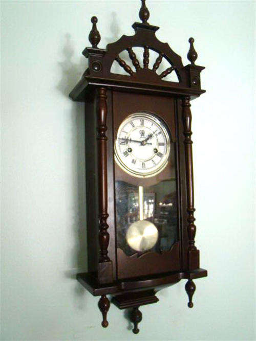 BLESSING 30 DAY CLOCK IN NICE CONDITION, RUNS WELL KEEPS GOOD TIME AND   chimes on a coiled gong ro