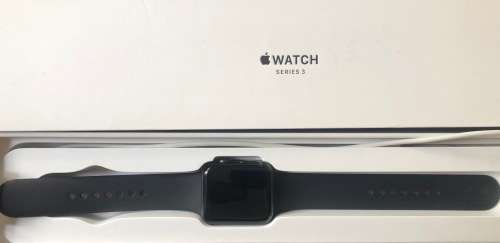 Apple Series 3 Smart Watch + 2 Straps