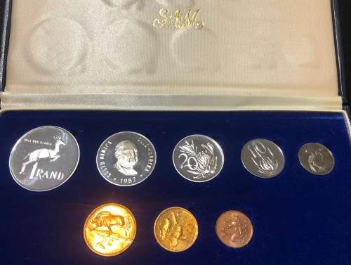1982 Long Proof Set With SILVER R1.