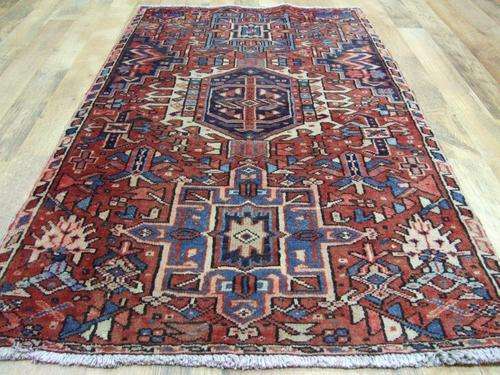CARPETS & RUGS: PERSIAN KARAJA RUG - 130x89
