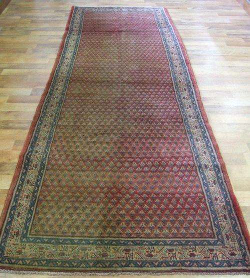 PERSIAN & ORIENTAL CARPETS & RUGS