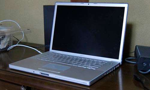 MacBook Pro 15" Core 2 Duo Models A1226/ 2.2 GHZ/2 GIG DDR/500 GIG HDD/15.4"