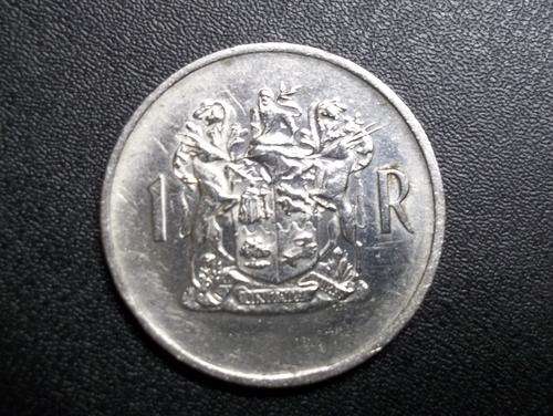 1969 S.A R1 SILVER COIN, STILL IN GOOD CONDITION !