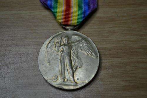 Bi-Lingual WWI Victory Medal to Sjt P.J. du Plooy 8SAI