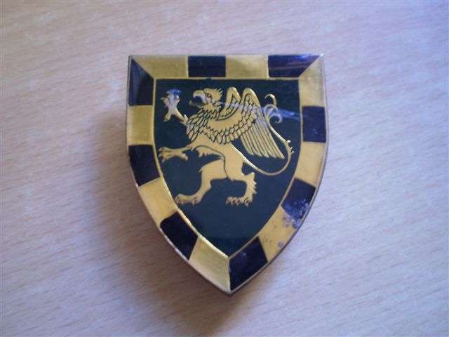 3 SAI Shoulder flash. All pins intact.