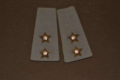 Pair of rank Eppaulets for a Lieutenant.