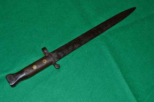 British Patern 1888 Bayonet. No Scabbard as per picture.