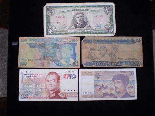 Small collection of mixed banknotes