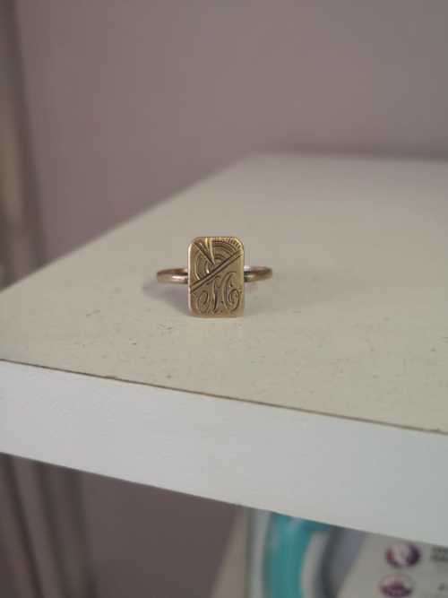 9ct rose gold ring