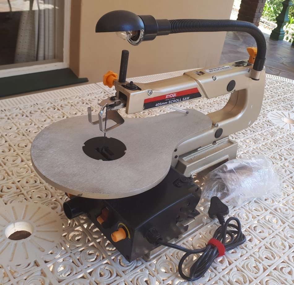RYOBI 405mm Scroll Saw - FREE SHIPPING
