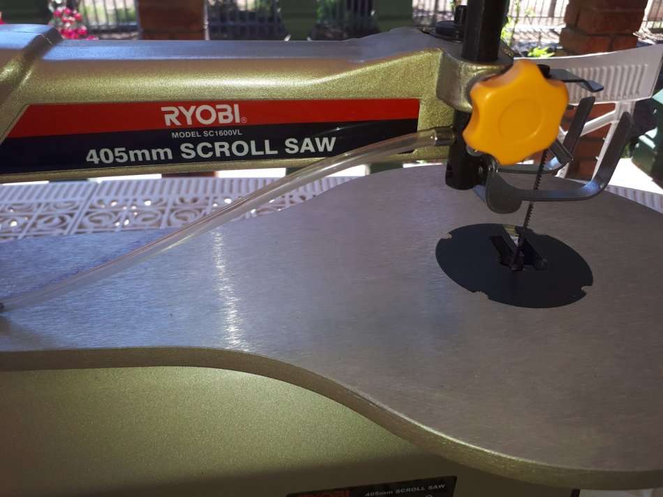 RYOBI 405mm Scroll Saw - FREE SHIPPING