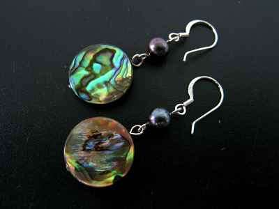Abalone & black freshwater pearl earrings