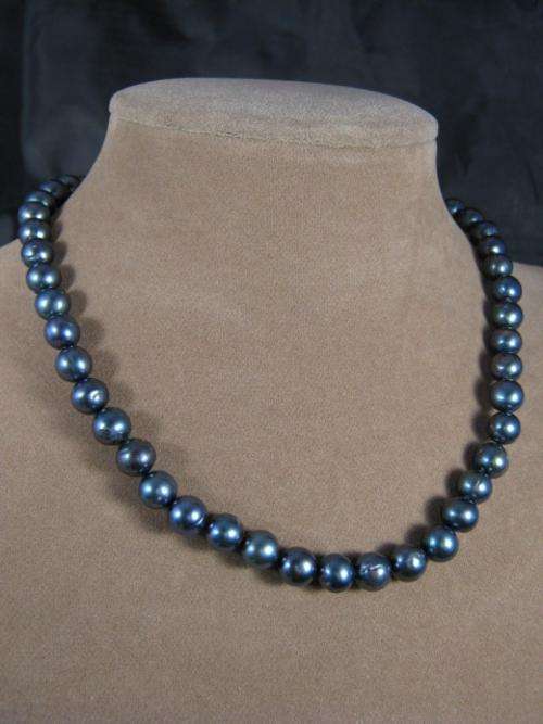 10mm Round black freshwater pearl necklace