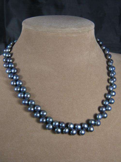7mm black dancing freshwater pearl necklace - 45 cm