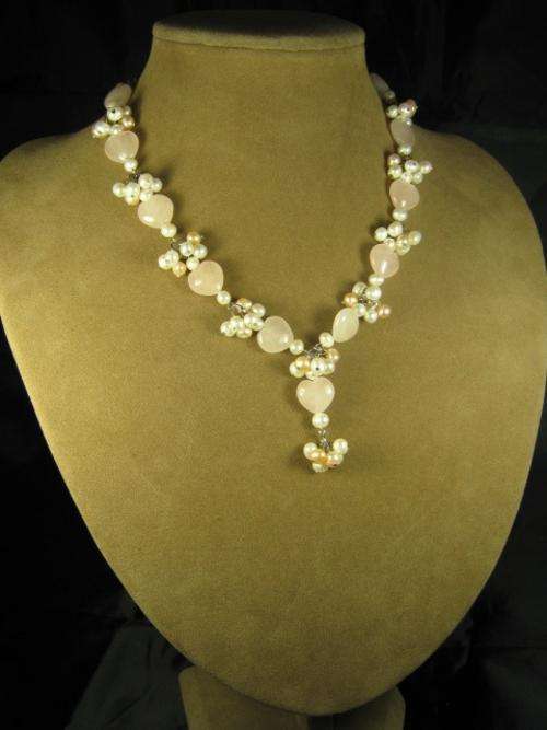 Rose quartz gemstone & freshwater pearl necklace
