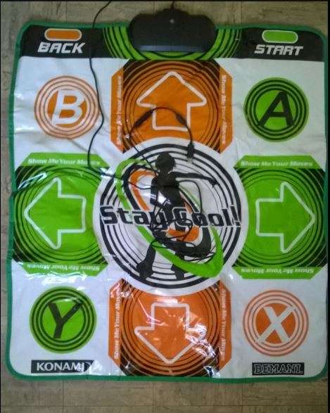 Xbox 360 Kinect Sensor with PSU + Dance Mat for Xbox 360 + 4 Games