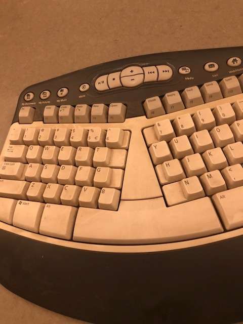 Ergonomic Keyboard and Infrared Mouse