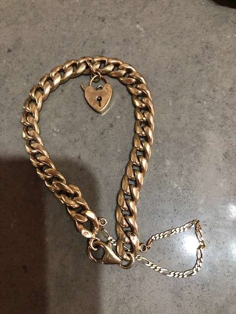Gold Bracelet with Heart Locket and Safety Chain - 20g