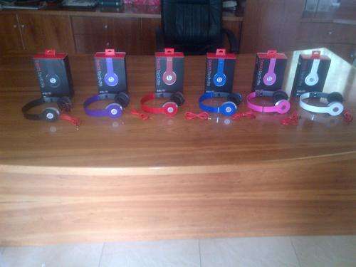 LATE START ***  Beats By Dr Dre  Solo HD Headphones @ only R1 Auction !!! ***