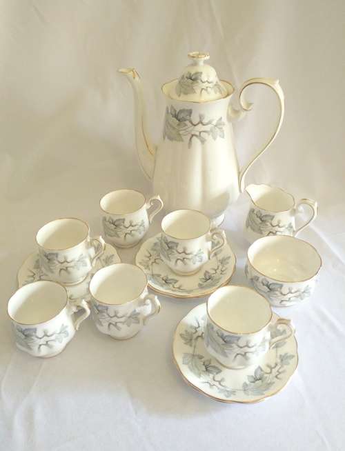 Royal Albert Coffee set complete " Silver Maple" As new!