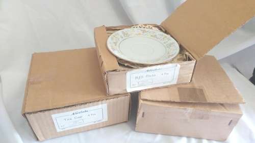 Beautiful NORITAKE Tea set for 12
