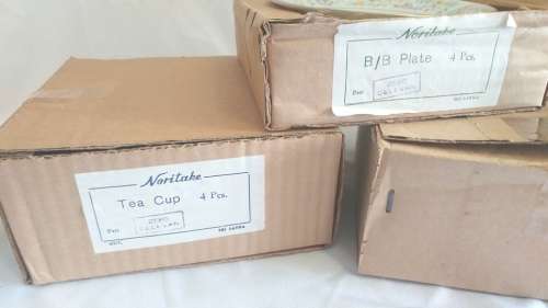 Beautiful NORITAKE Tea set for 12