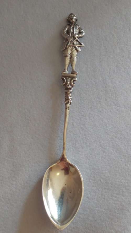 Solid Silver teaspoon musicians (2)