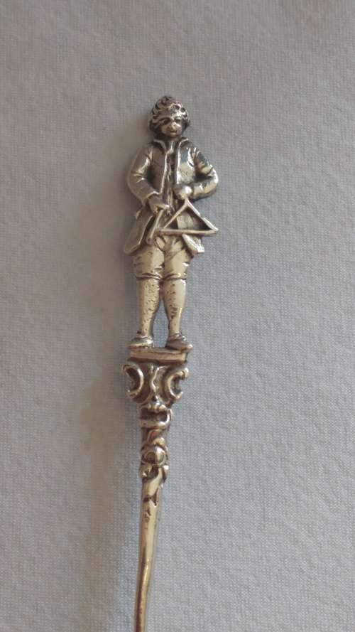 Solid Silver teaspoon musicians (2)