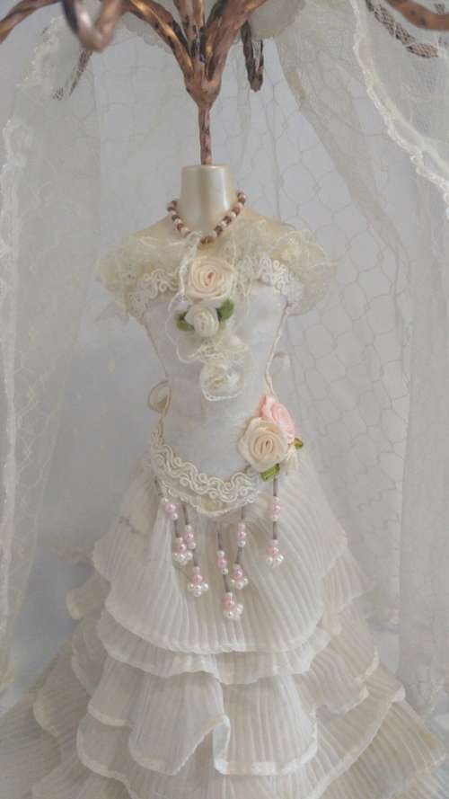 Vintage Wedding dress Jewellery doll / stand
