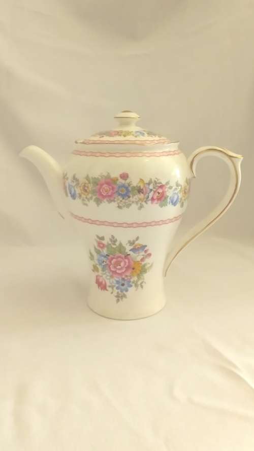 Delicate Shelley Pompadour design Coffee pot