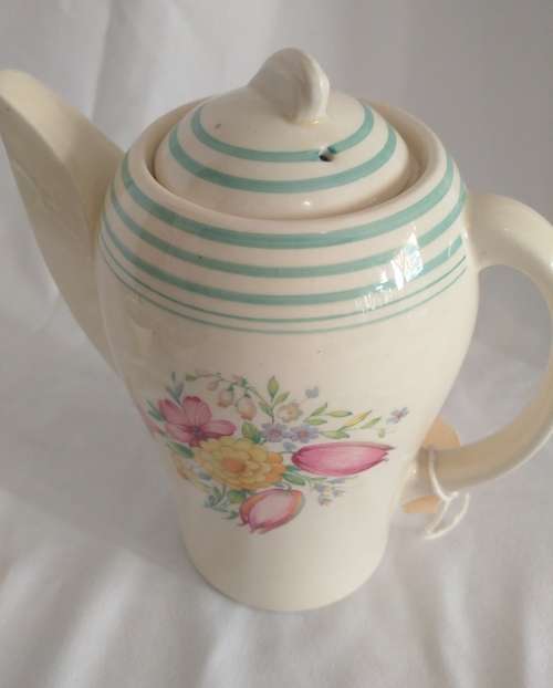 Suzie Cooper Coffee pot Dresden spray pattern issued 1935