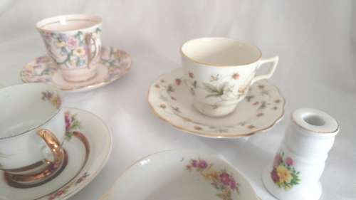 Classic Collection 5 small beautiful cups and saucers
