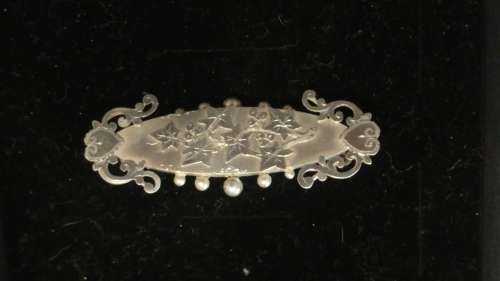 Victorian solid silver sweetheart brooch Ivy and Hearts rare circa 1893 / 1894